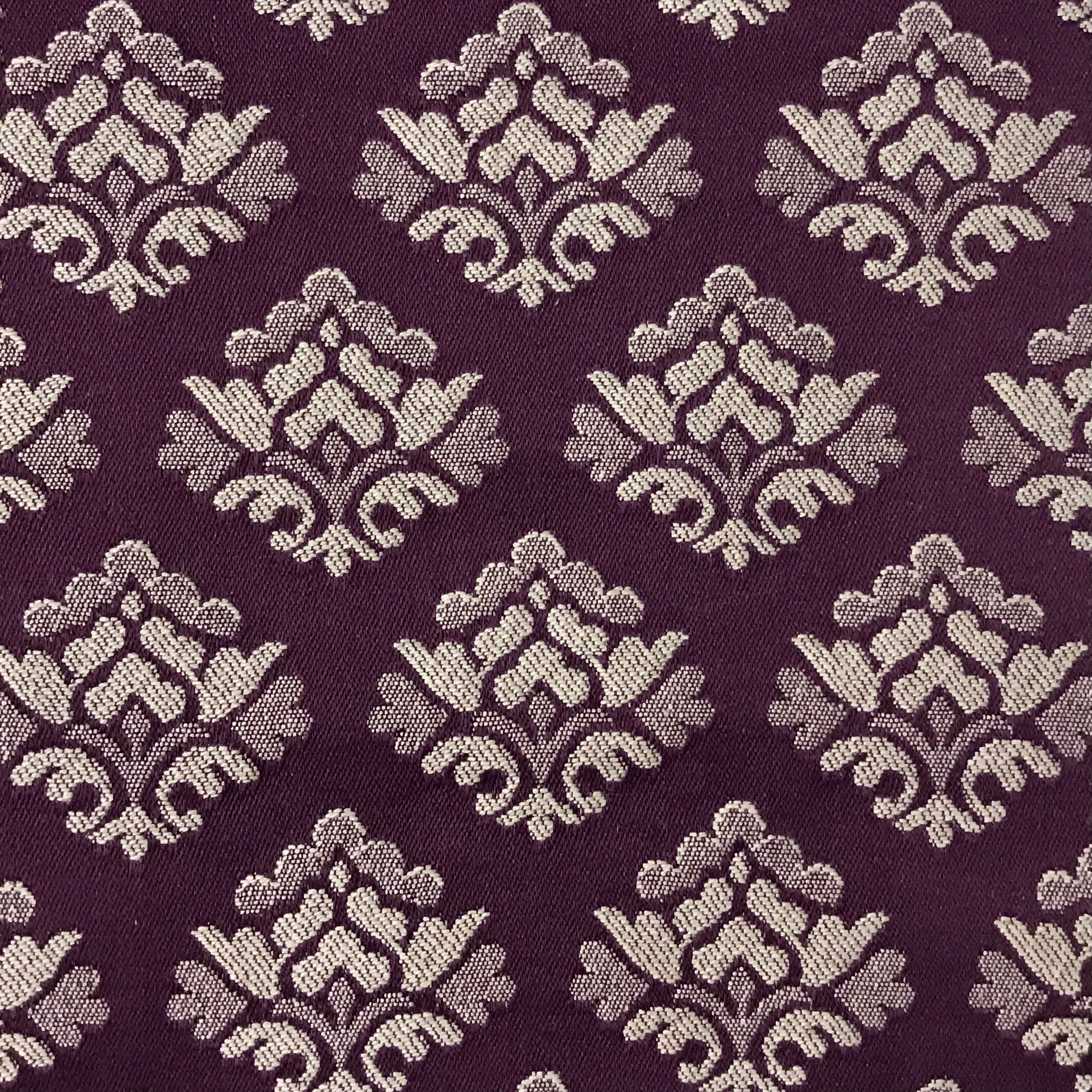 Jacquard in Damask Motif – Ideal for Upholstery & Chairs (Classic Elegance)