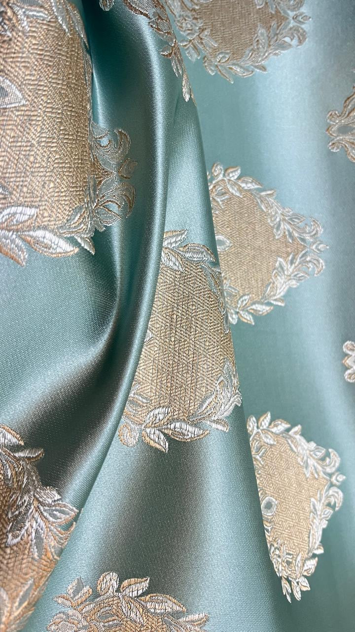 Medallion Damask