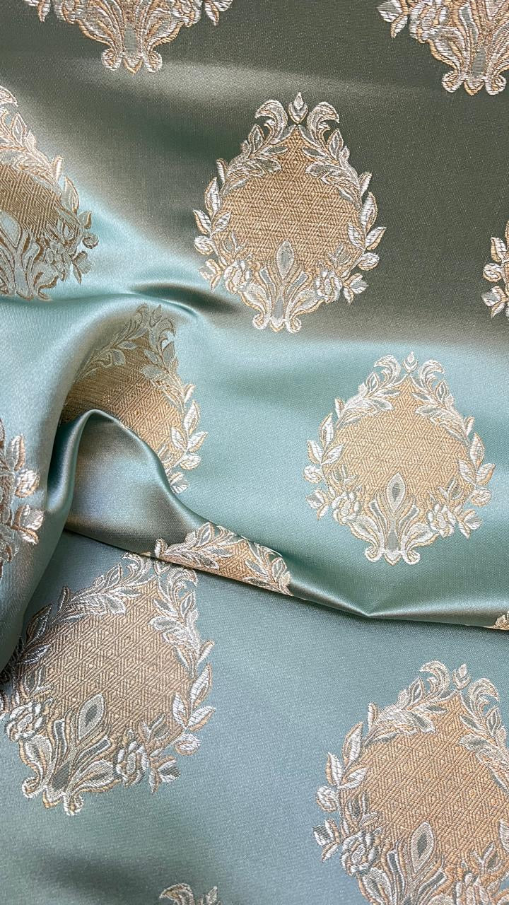 Medallion Damask