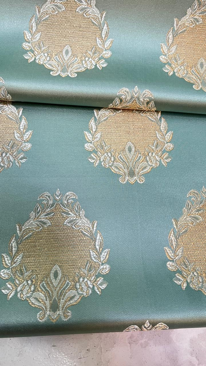 Medallion Damask