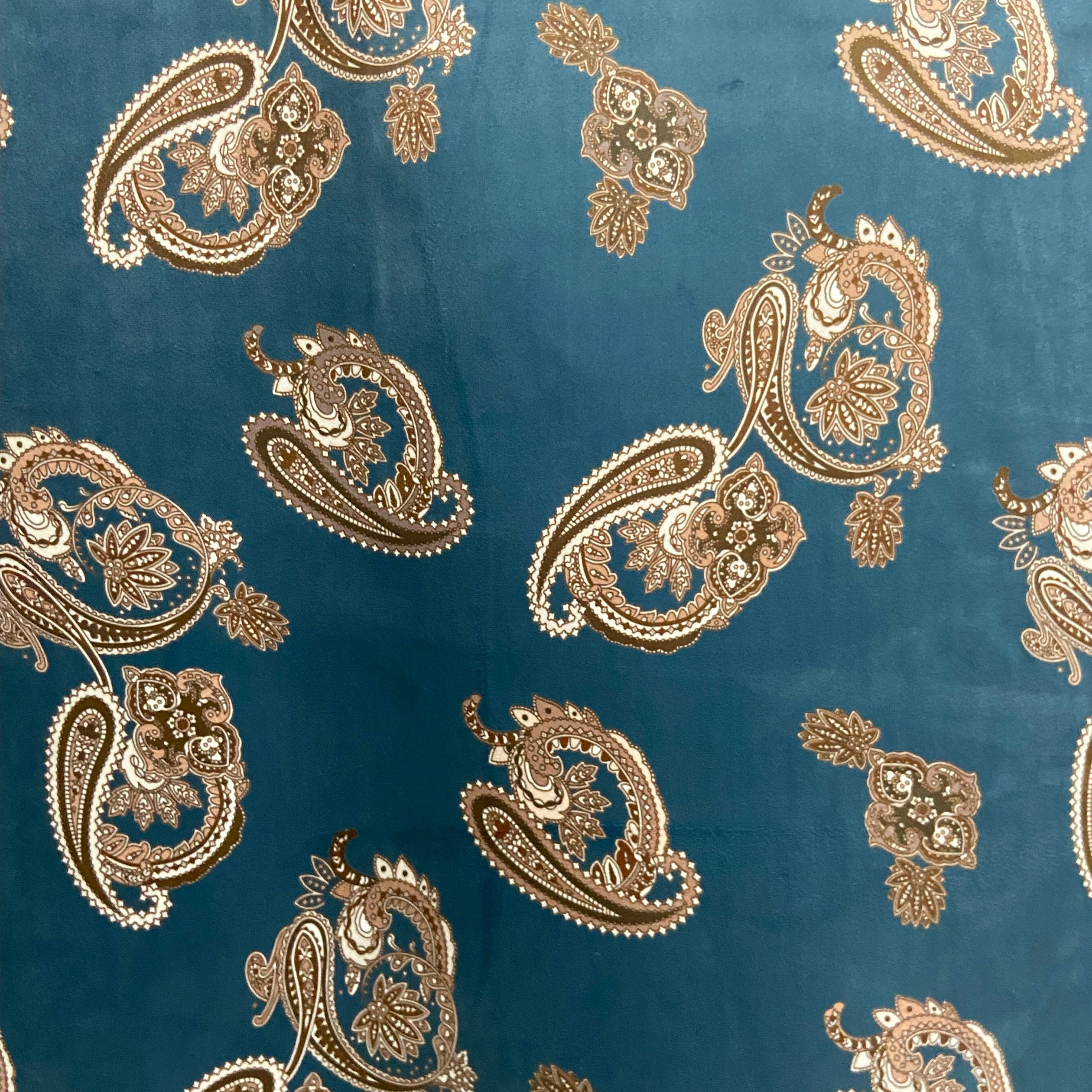 Paisley Scroll