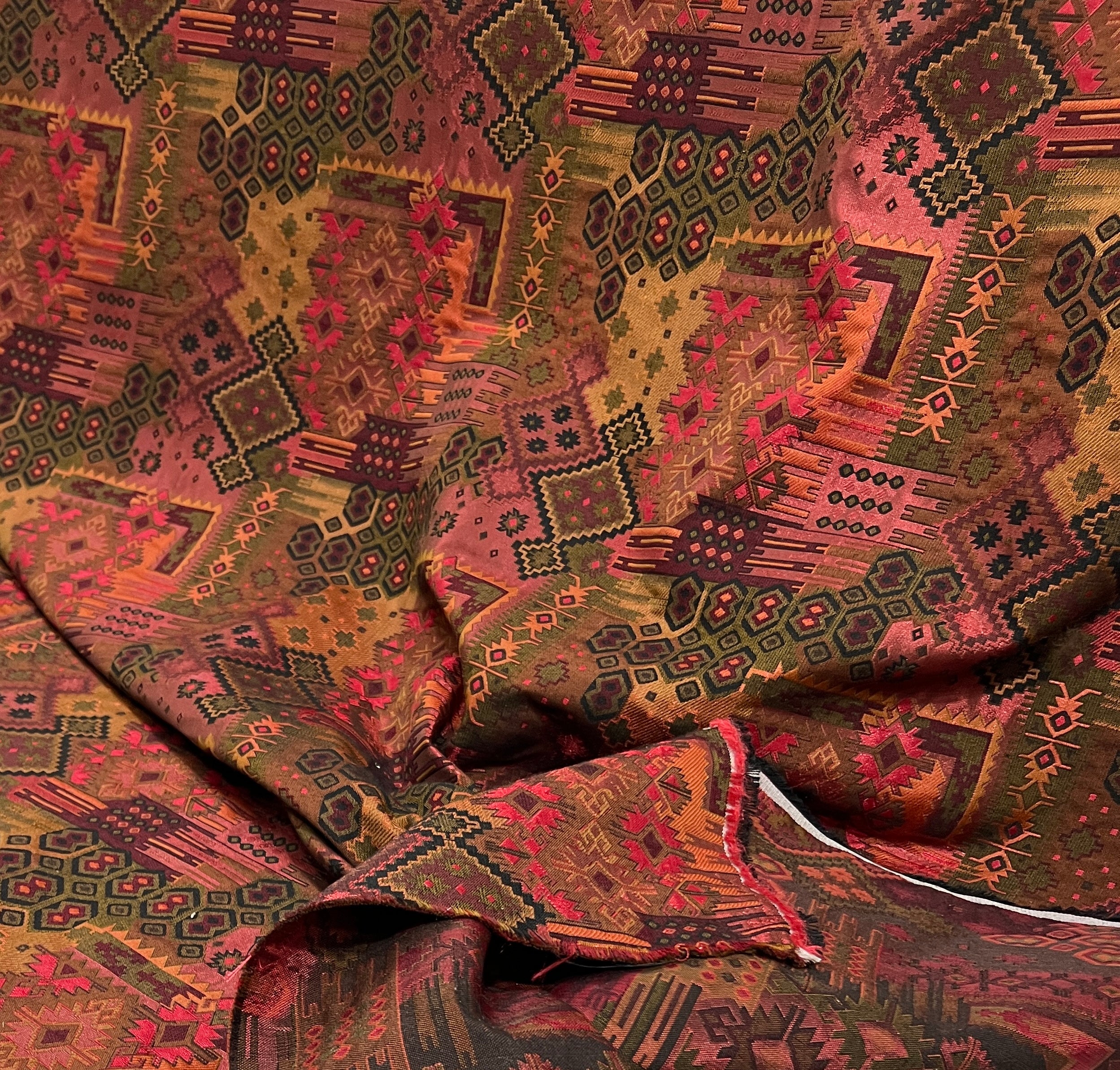 Azura Kilim
