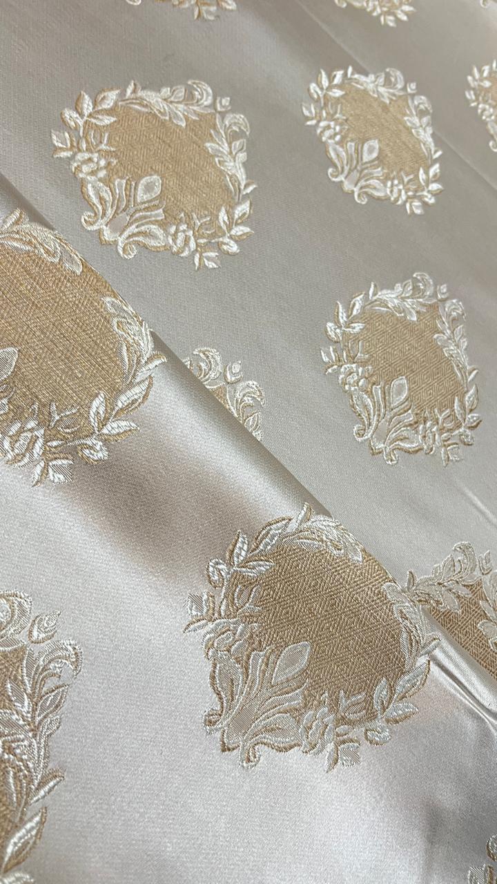 Medallion Damask