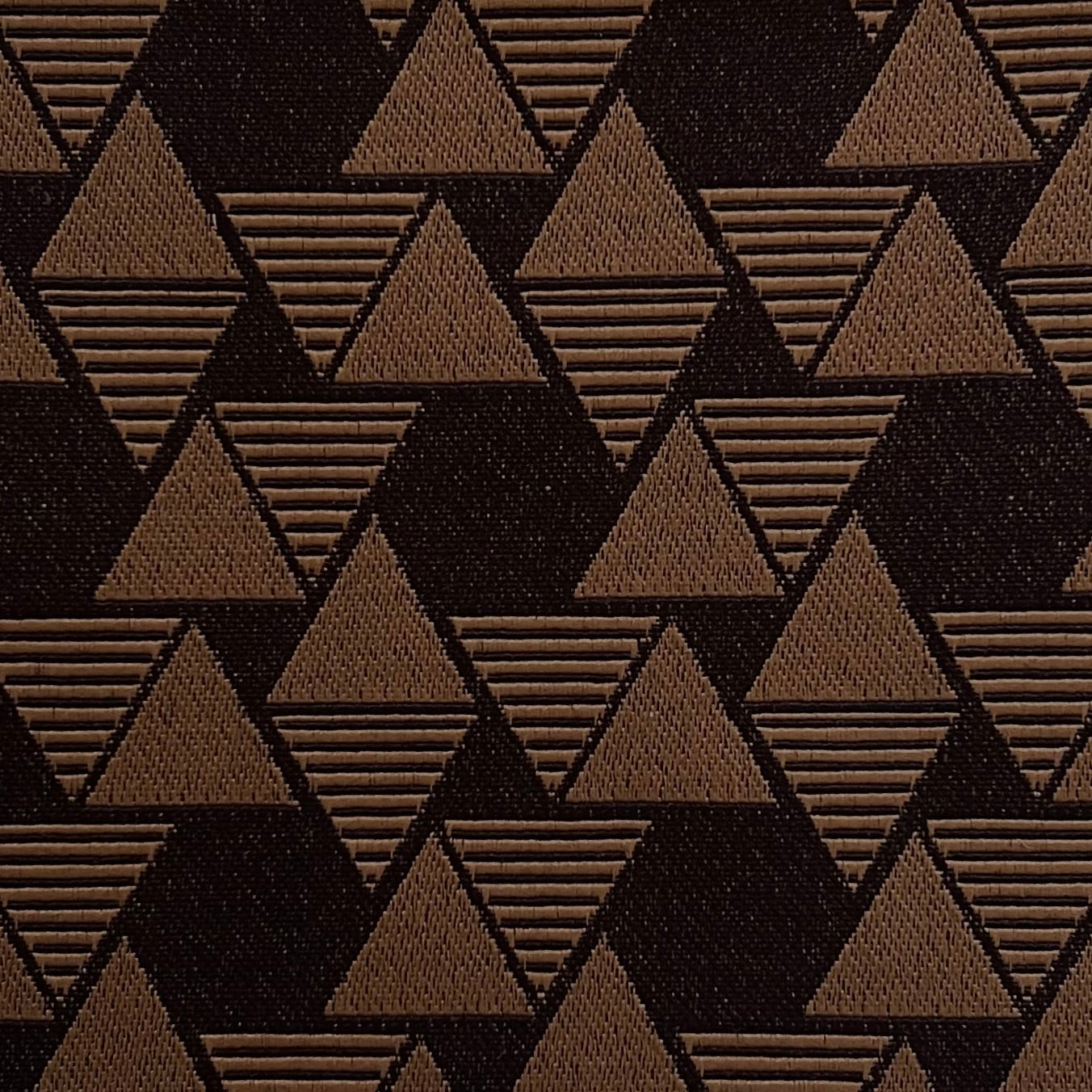 #color_brown