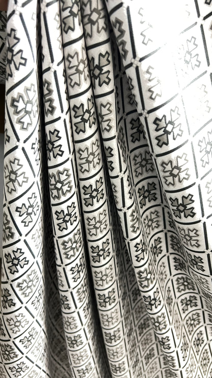 Velvet in Abstract Diamond – Ideal for Sofa, Cushion & Chair Covers (Artisan Luxe)