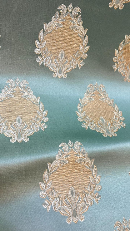 Medallion Damask