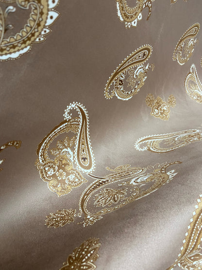 Paisley Scroll