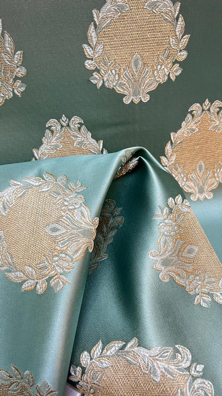 Medallion Damask