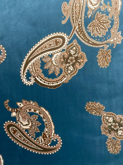 Paisley Scroll