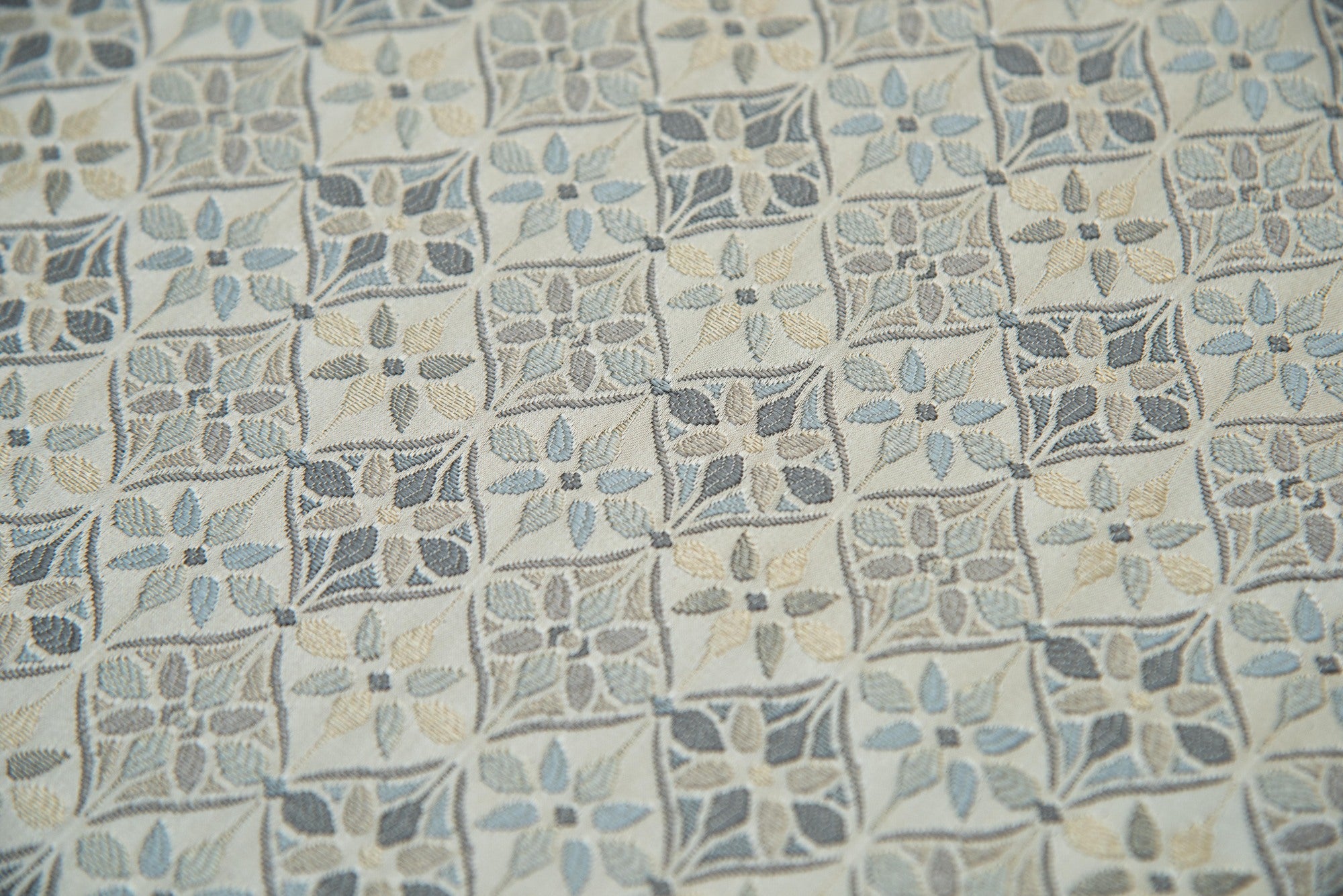 #color_gray