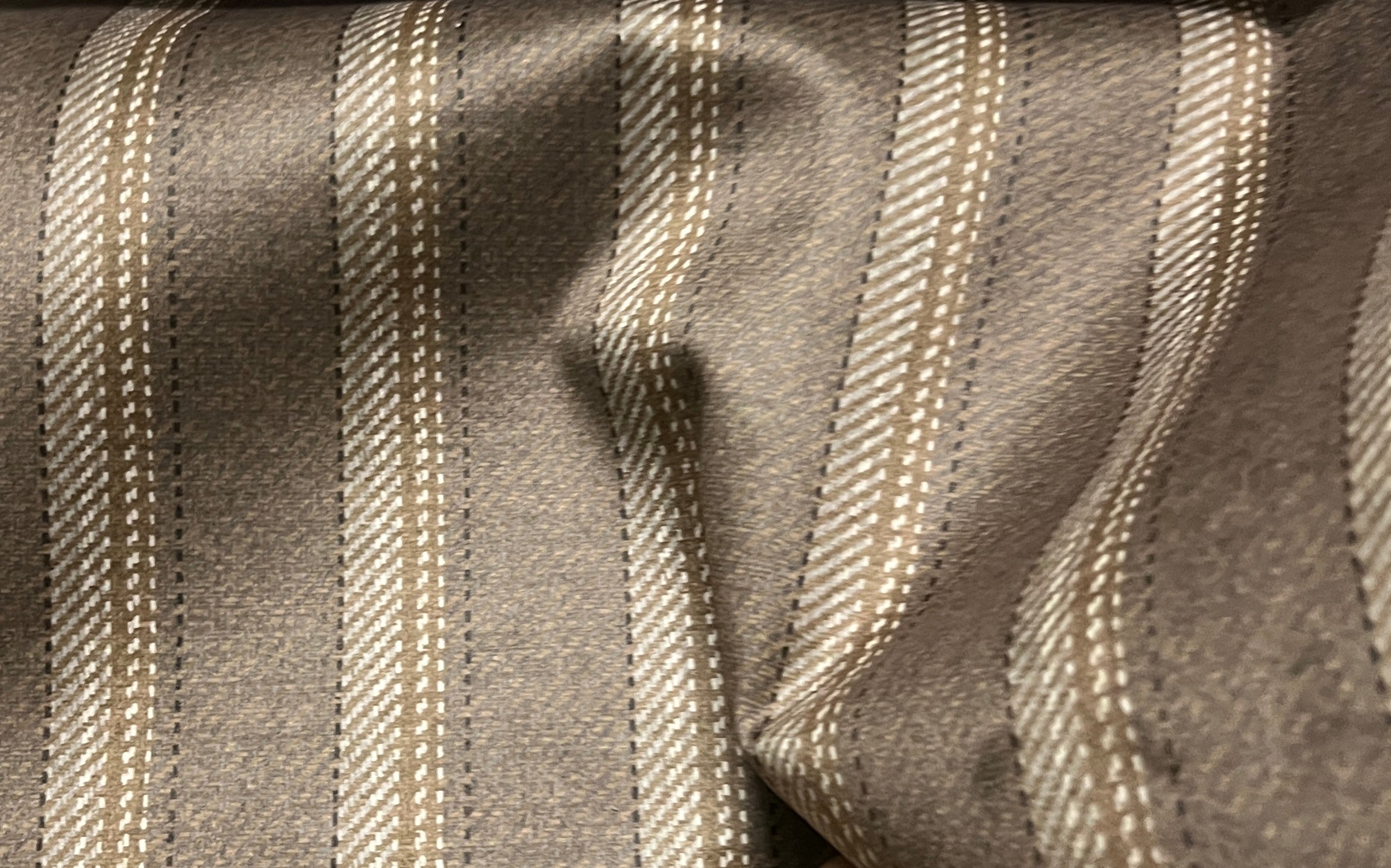 Echo Stripe