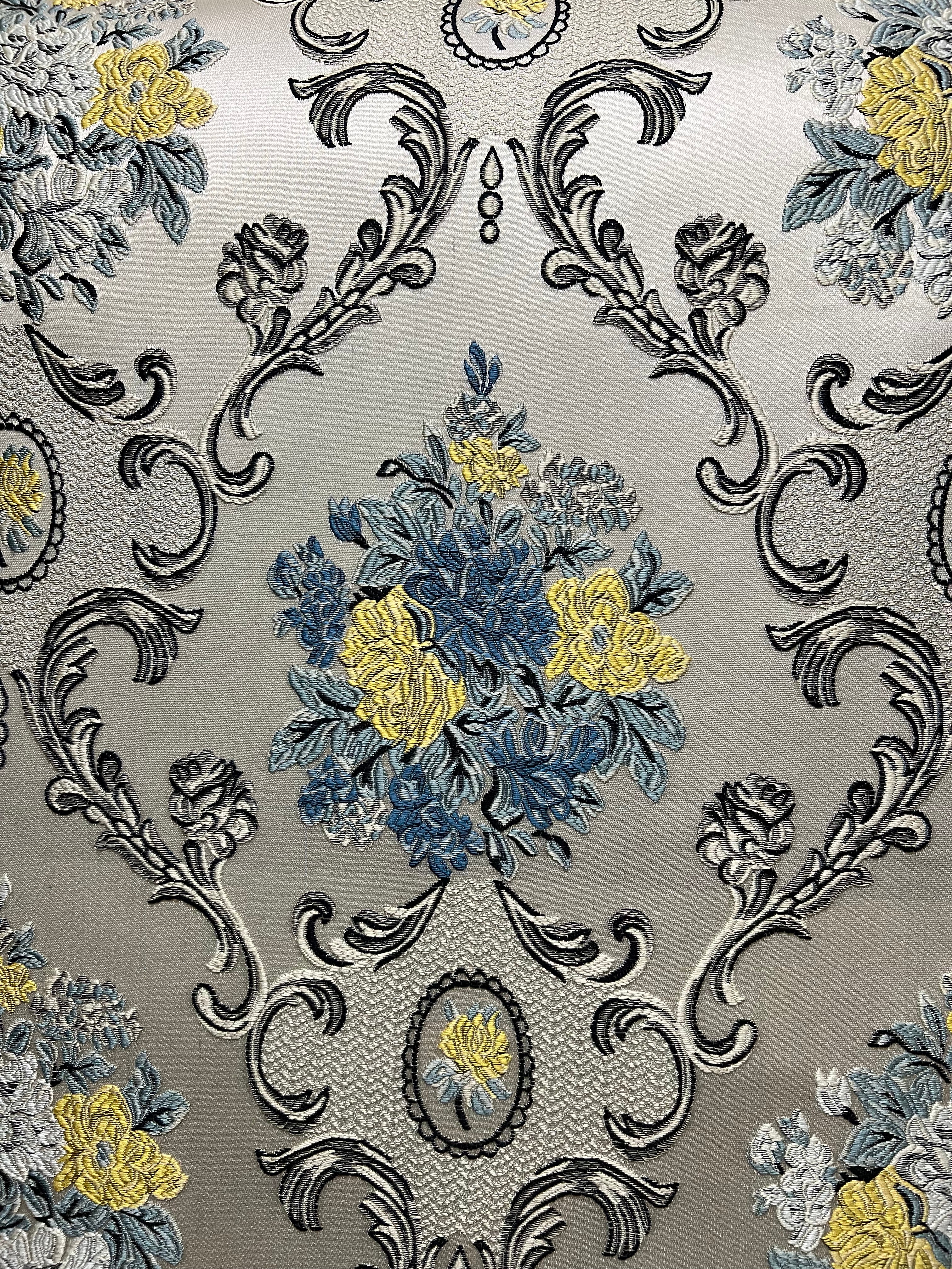 Bouquet Crest