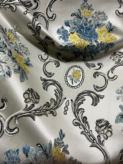 Bouquet Crest