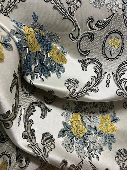 Bouquet Crest
