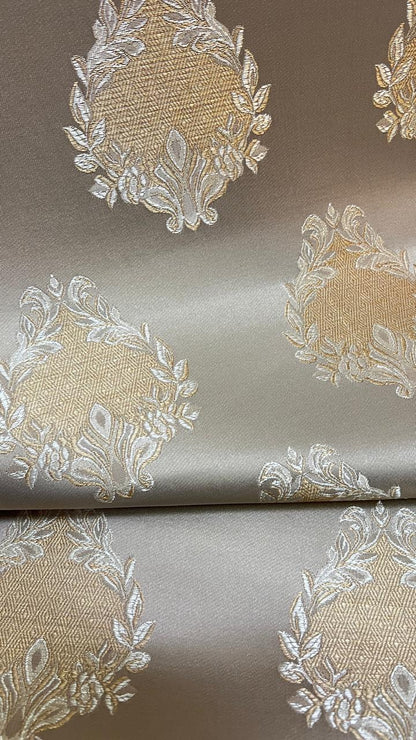 Medallion Damask