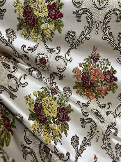 Bouquet Crest